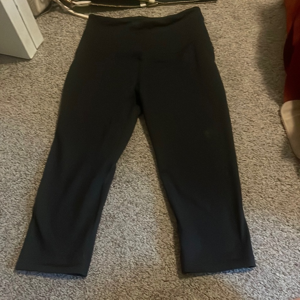 Victoria Secret calf length leggings